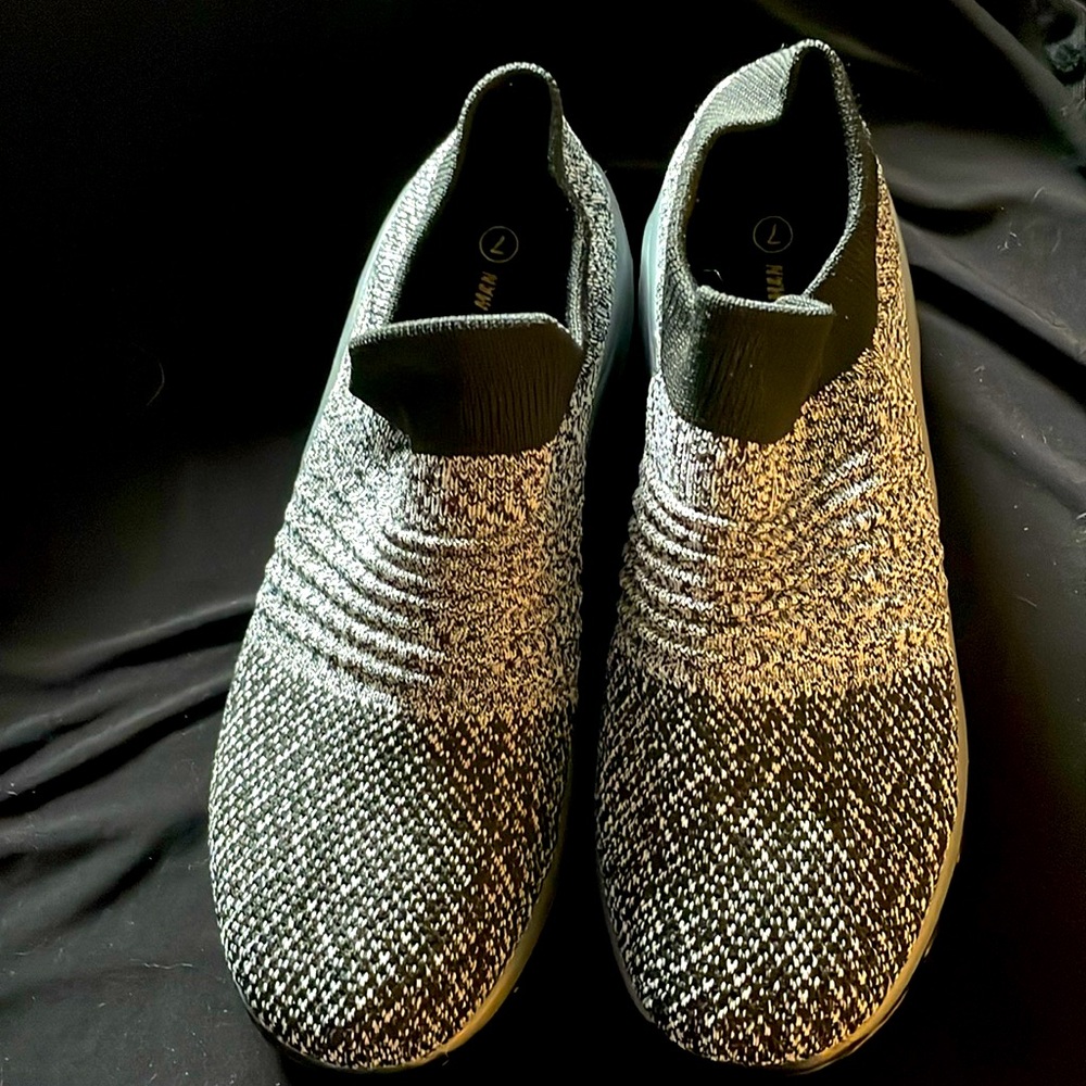 Slow man Fabric Shoe perfect comfort and hard bottoms